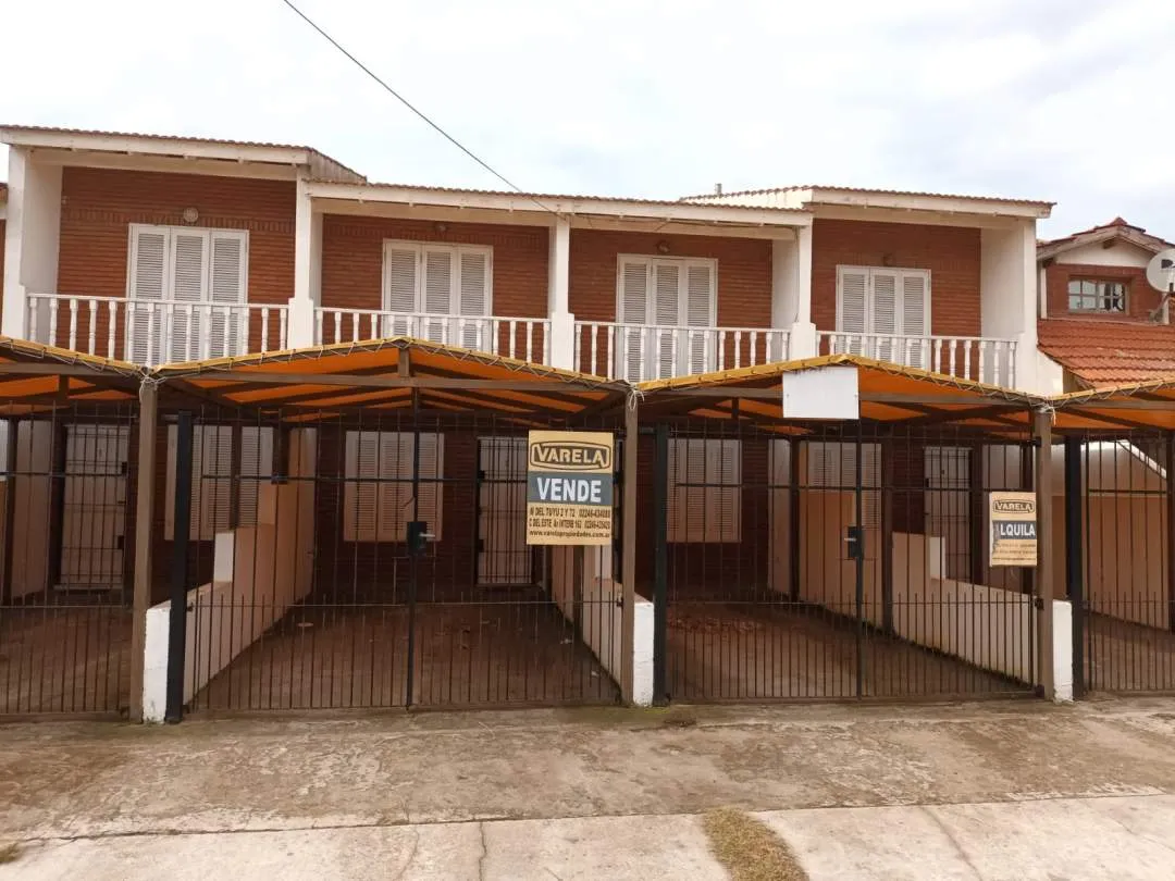 DUPLEX AL FRENTE CON QUINCHO