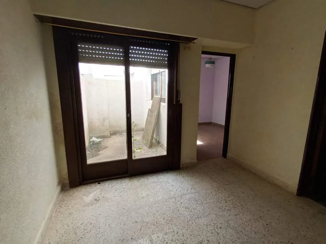 DEPTO 2 AMBIENTES CON PATIO /    RESERVADO