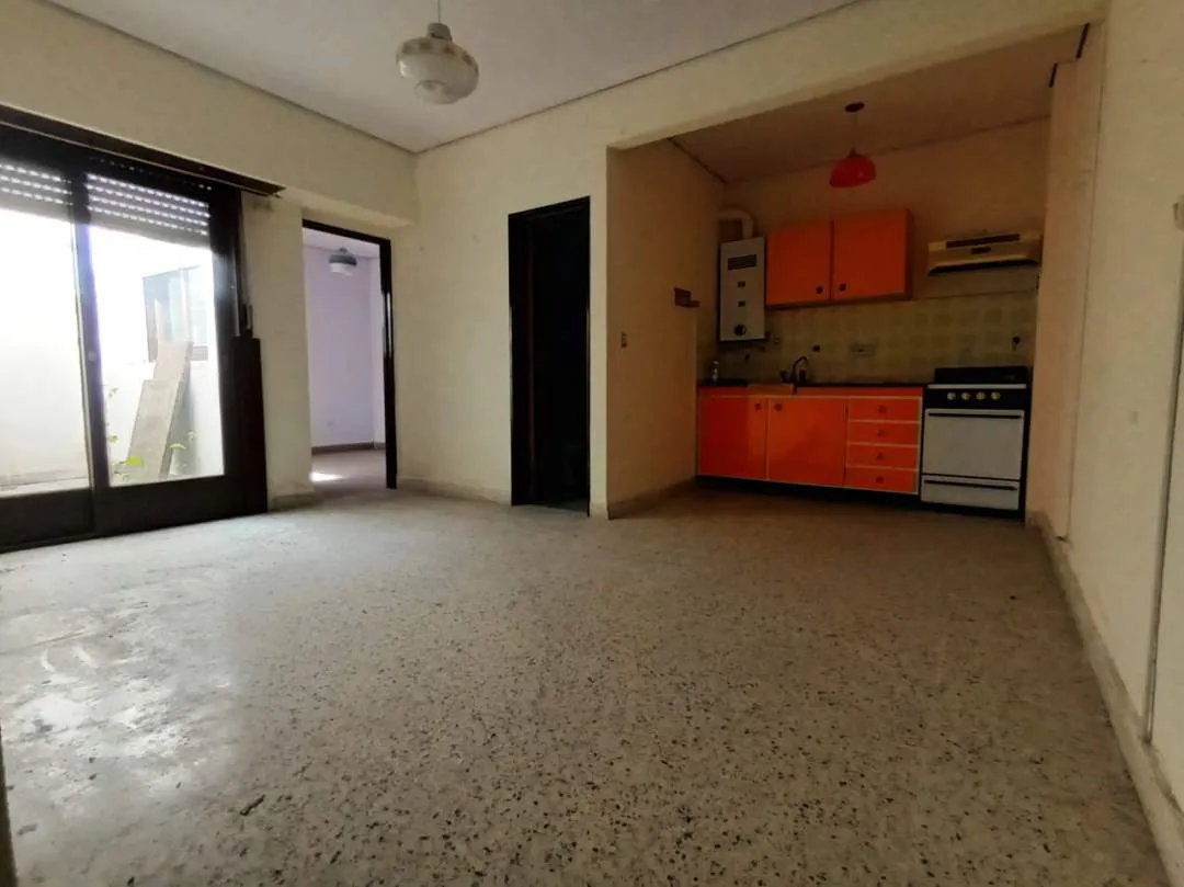 DEPTO 2 AMBIENTES CON PATIO /    RESERVADO