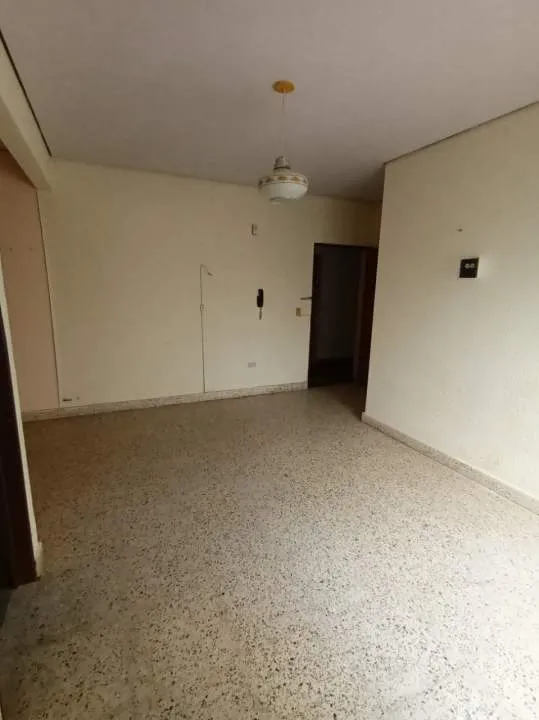 DEPTO 2 AMBIENTES CON PATIO /    RESERVADO