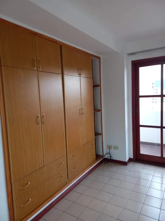 LEGUIZAMON Y PEDERNERA-DEPARTAMENTO-VENTA-4 DORMITORIOS-COCHERA-MACROCENTRO-APTO CREDITO-SALTA