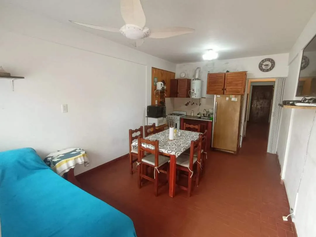 VENDE DPTO 2 AMBIENTES