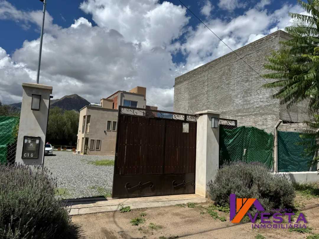 CAFAYATE-DUPLEX EN VENTA -BARRIO PASEO DE LAS VIÑAS