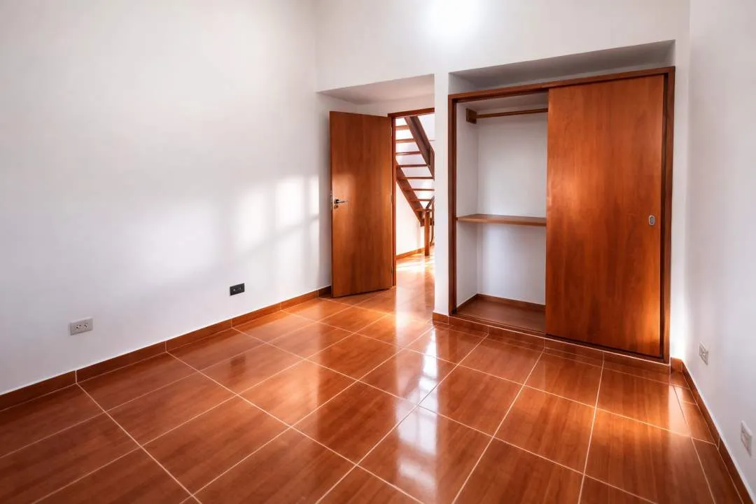OPORTUNIDAD! SE VENDE TRIPLEX 4 AMBIENTES FINANCIADO