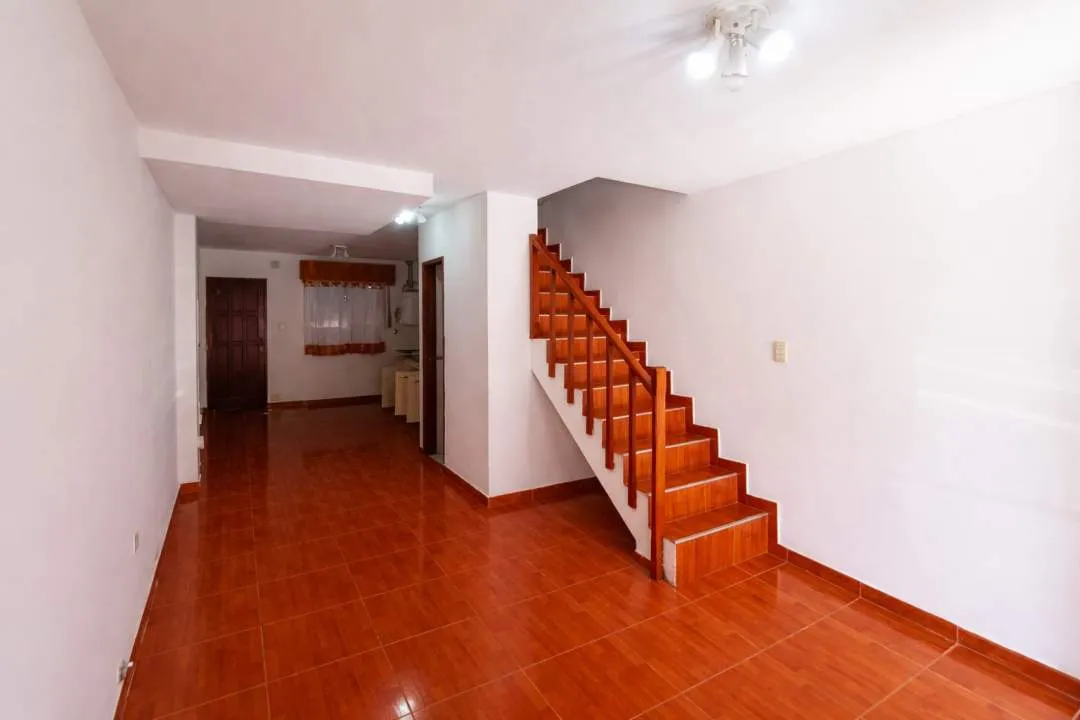 OPORTUNIDAD! SE VENDE TRIPLEX 4 AMBIENTES FINANCIADO