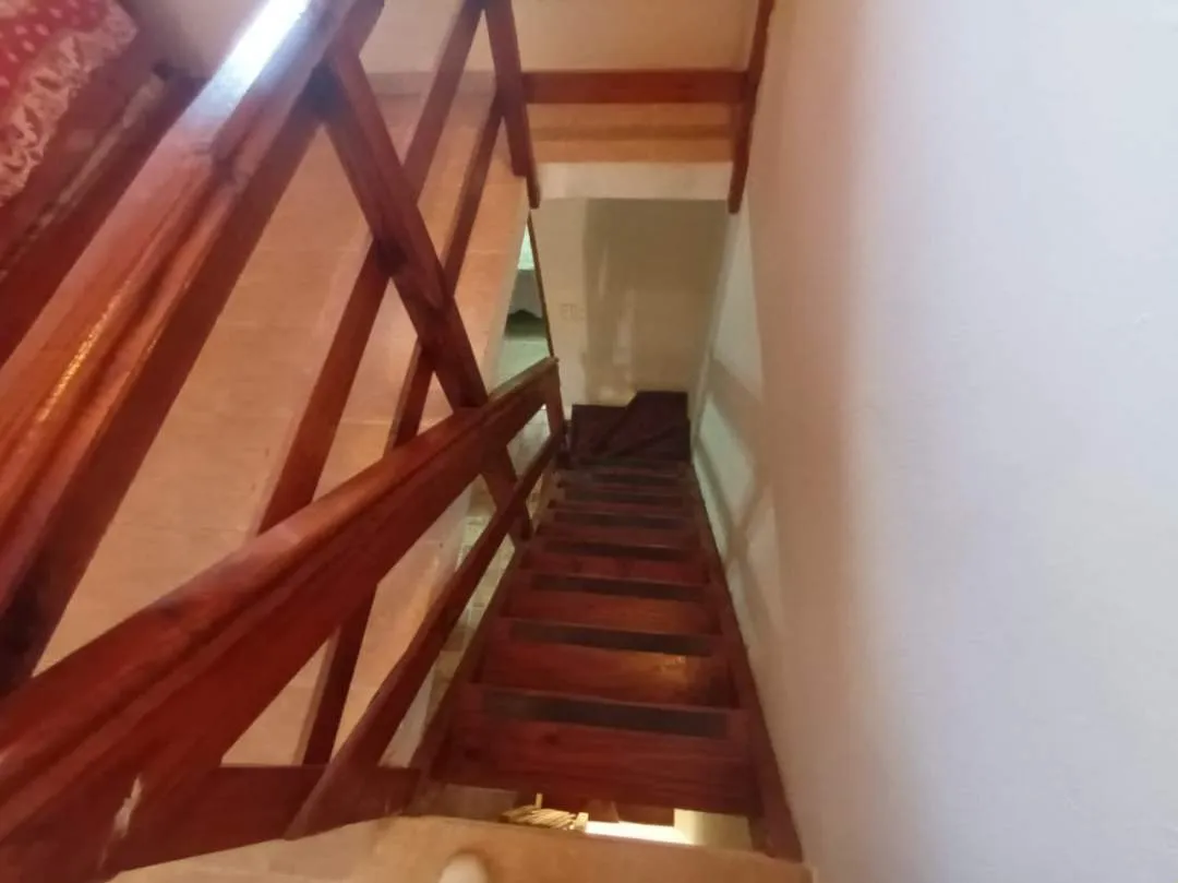 TRIPLEX DE 4 AMBIENTES A METROS DEL MAR
