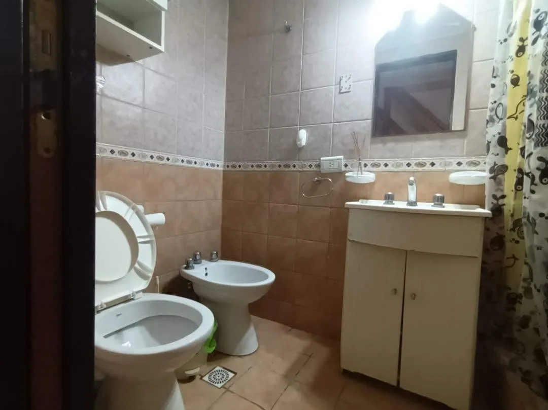 TRIPLEX DE 4 AMBIENTES A METROS DEL MAR