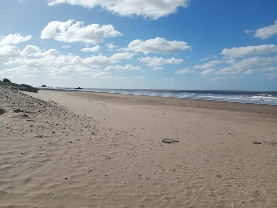 TRIPLEX DE 4 AMBIENTES A METROS DEL MAR