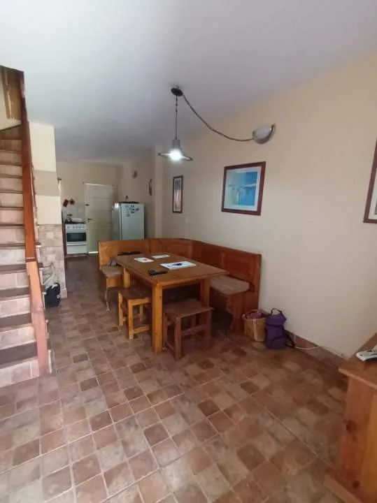 TRIPLEX DE 4 AMBIENTES A METROS DEL MAR