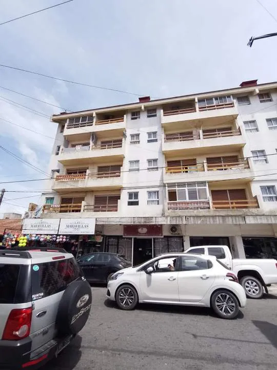 DEPARTAMENTO DE 1 AMBIENTE Y MEDIO - A 200 METROS DEL MAR