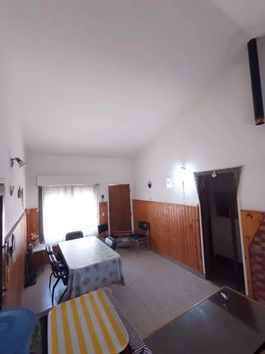 EN VENTA CASA DE 3 AMBIENTES