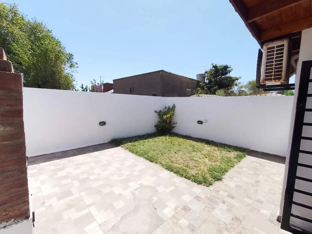 EN VENTA CASA 3 AMBIENTES