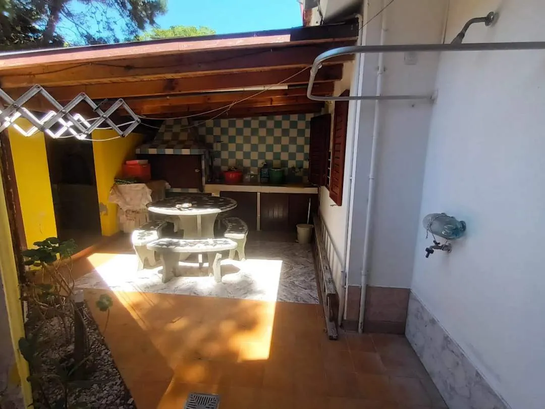 478 - CHALET 3 AMBIENTES - ASFALTO