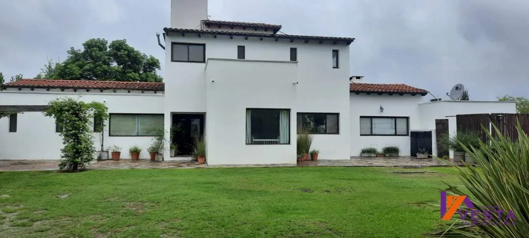 Oportunidad: Casa Familiar en Club de Campo Capiasú, SALTA ZONA SUR