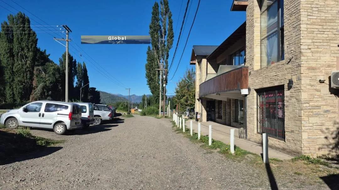 LOCAL COMERCIAL RUTA 40 Y BELLO, SAN MARTIN DE LOS ANDES PATAGONIA ARGENTINA