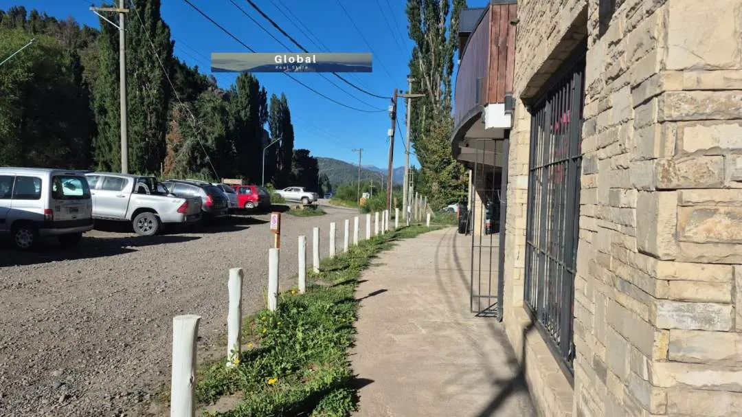 LOCAL COMERCIAL RUTA 40 Y BELLO, SAN MARTIN DE LOS ANDES PATAGONIA ARGENTINA