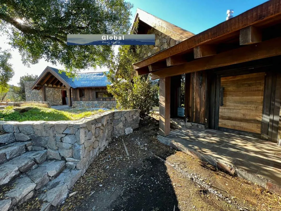 Fabulosa Casa En El Peñón Del Lolog San Martín De Los Andes, Patagonia Argentina