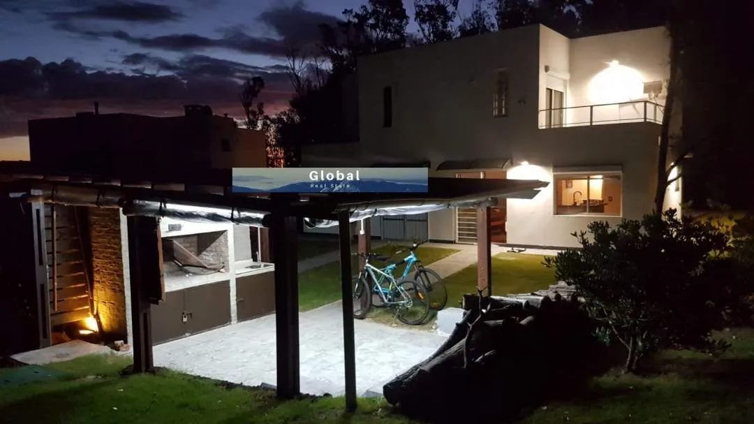 Casa De Playa En Condominio, Bella Vista Maldonado Uruguay