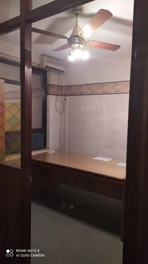 ¡oportunidad! Oficina Con Baño Propio Y Expensas Bajisimas.