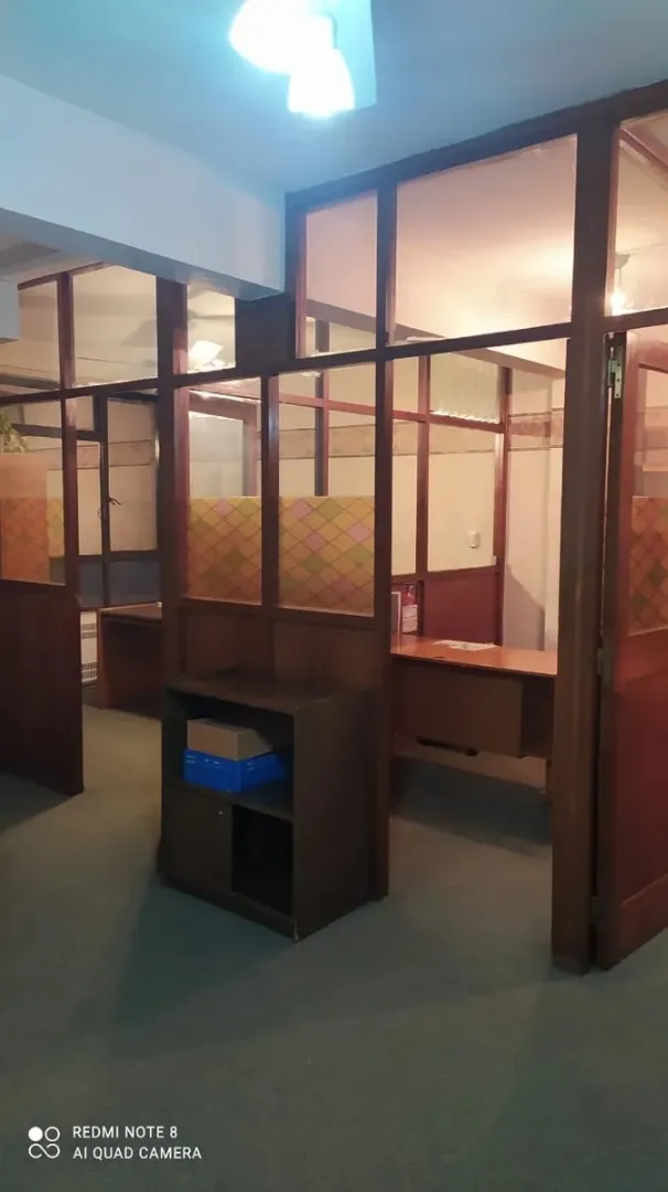 ¡oportunidad! Oficina Con Baño Propio Y Expensas Bajisimas.