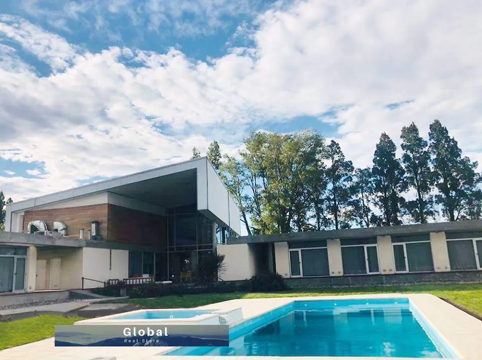 Excelente Hotel Ruta 22, Plottier Neuquén Patagonia Argentina