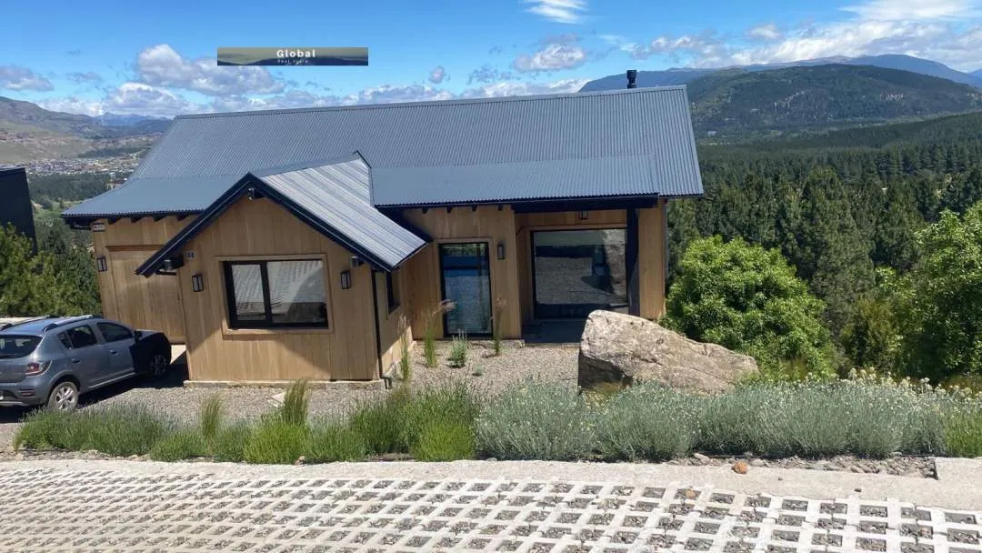 FABULOSA CASA A ESTRENAR CHAPELCO GOLF & RESORT SAN MARTÍN DE LOS ANDES, PATAGONIA ARGENTINA