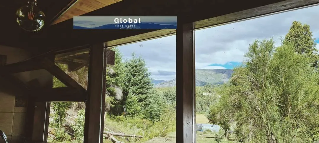 CHACRA CON CASA Y CABAÑAS, MALLÍN AHOGADO BOLSÓN, PATAGONIA ARGENTINA