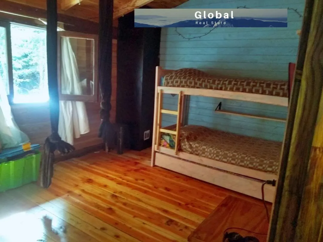 CHACRA CON CASA Y CABAÑAS, MALLÍN AHOGADO BOLSÓN, PATAGONIA ARGENTINA