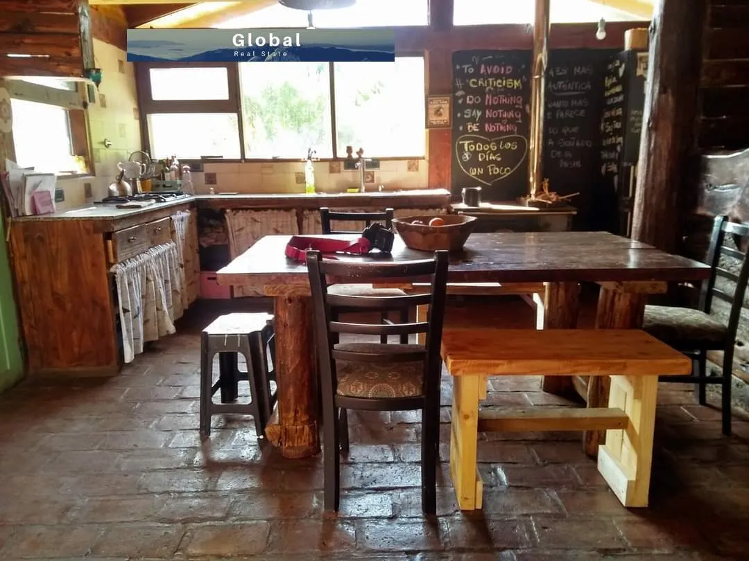 CHACRA CON CASA Y CABAÑAS, MALLÍN AHOGADO BOLSÓN, PATAGONIA ARGENTINA