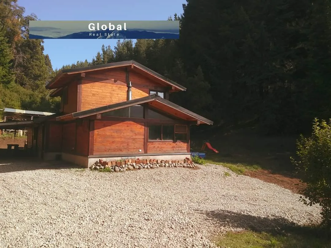 CHACRA CON CASA Y CABAÑAS, MALLÍN AHOGADO BOLSÓN, PATAGONIA ARGENTINA