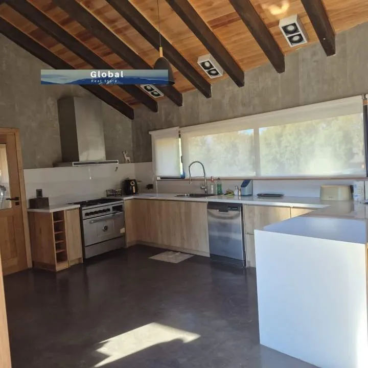 EXCLUSIVA CASA SAN MARTÍN DE LOS ANDES, PATAGONIA ATRGENTINA
