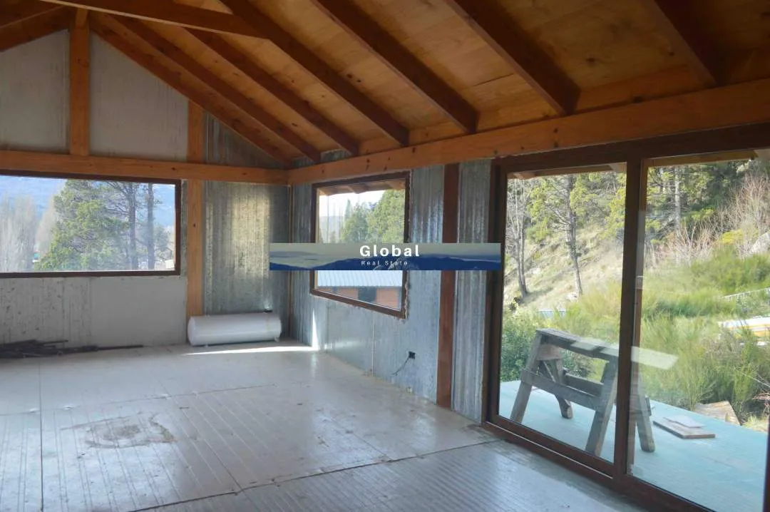 Casas A Estrenar En Barrio Tierra De Sol, San Martín De Los Andes Patagonia Argentina