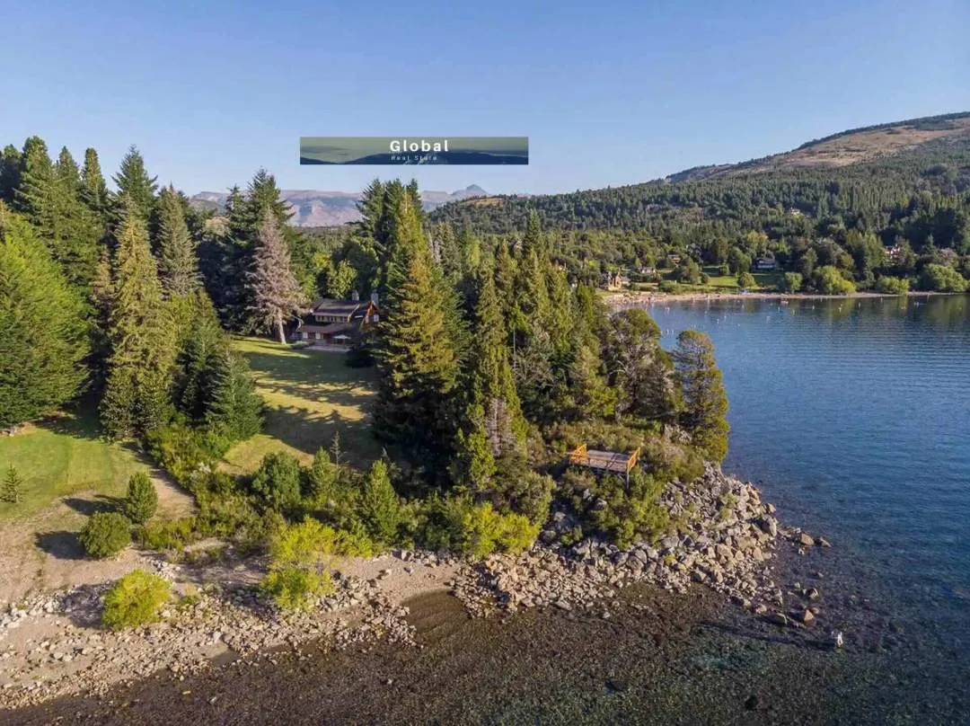 CASA LAGO LOLOG, SAN MARTÍN DE LOS ANDES PATAGONIA ARGENTINA