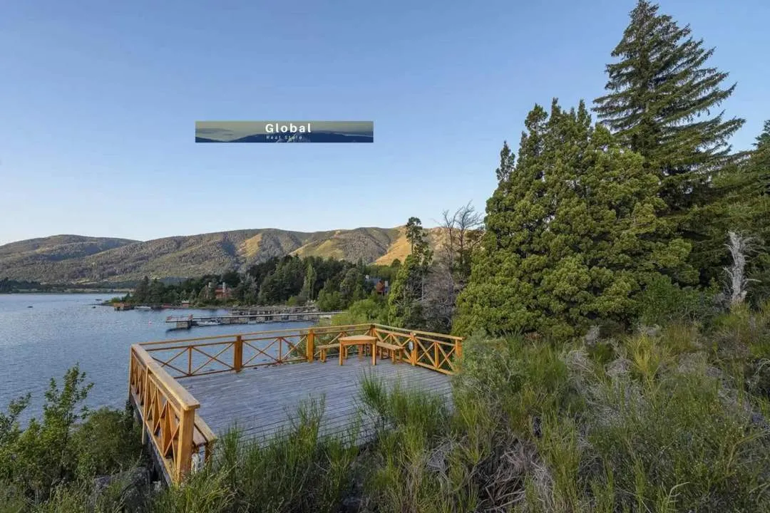 CASA LAGO LOLOG, SAN MARTÍN DE LOS ANDES PATAGONIA ARGENTINA