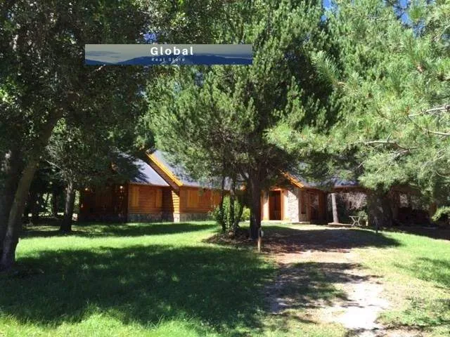 CASA BARRIO CERRADO CHIHUALLANCA LOLOG, SAN MARTÍN DE LOS ANDES PATAGONIA ARGENTINA