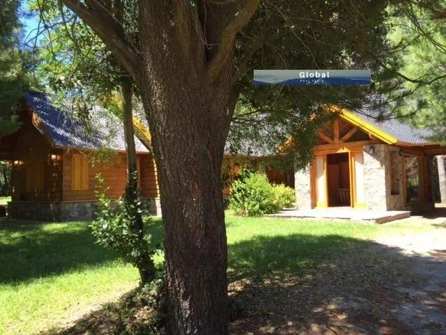 CASA BARRIO CERRADO CHIHUALLANCA LOLOG, SAN MARTÍN DE LOS ANDES PATAGONIA ARGENTINA