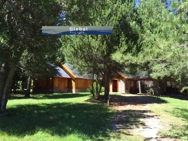 CASA BARRIO CERRADO CHIHUALLANCA LOLOG, SAN MARTÍN DE LOS ANDES PATAGONIA ARGENTINA