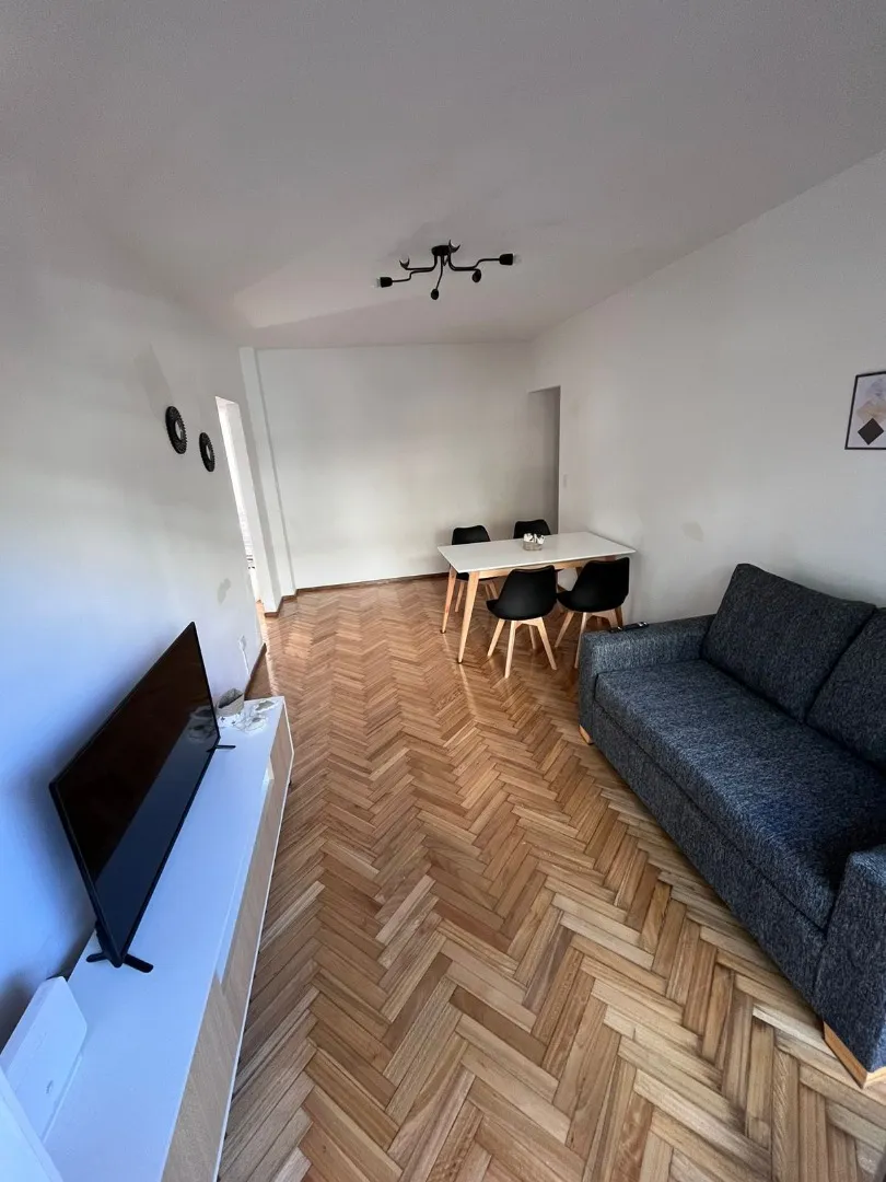 Departamento Tres Ambientes  En Belgrano