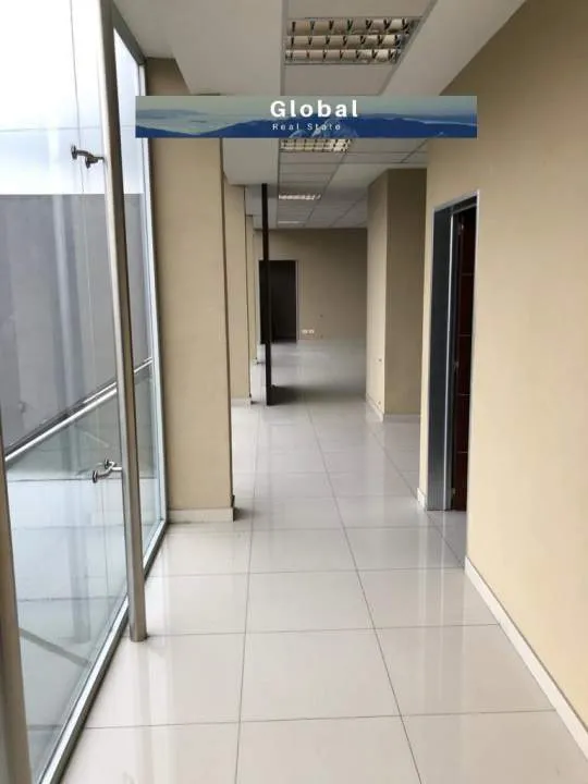 Edificio Comercial Lomas De Zamora, Local, Depósito, Oficinas Y Estacionamiento
