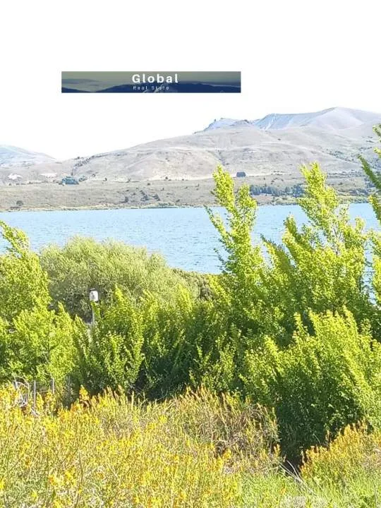 LOTE LAGO HUECHULAFQUEN COSTA DE LAGO, HUECHULAFQUEN, PATAGONIA ARGENTINA