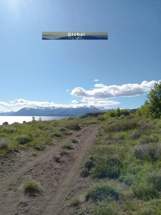 LOTE LAGO HUECHULAFQUEN COSTA DE LAGO, HUECHULAFQUEN, PATAGONIA ARGENTINA