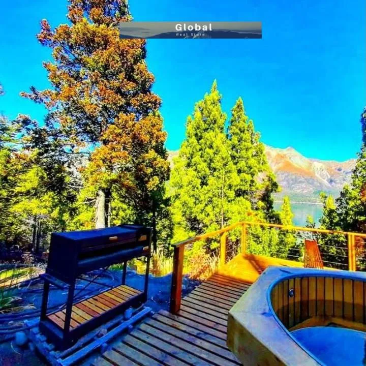 FABULOSA CABAÑA EN BARRIO CERRADO, COSTA LAGO CHOLILA, CHUBUT PATAGONIA ARGENTINA