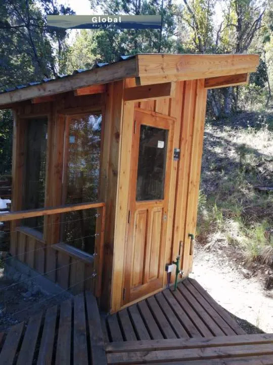 FABULOSA CABAÑA EN BARRIO CERRADO, COSTA LAGO CHOLILA, CHUBUT PATAGONIA ARGENTINA