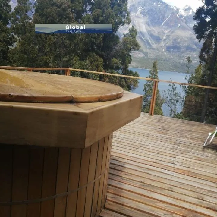 FABULOSA CABAÑA EN BARRIO CERRADO, COSTA LAGO CHOLILA, CHUBUT PATAGONIA ARGENTINA