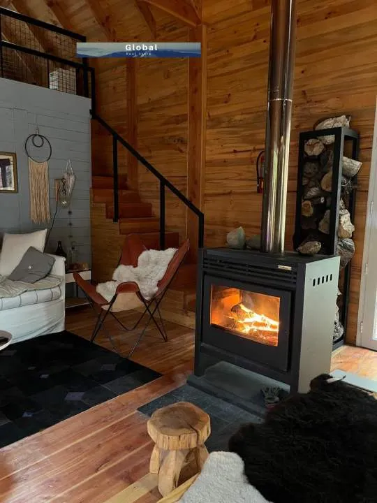FABULOSA CABAÑA EN BARRIO CERRADO, COSTA LAGO CHOLILA, CHUBUT PATAGONIA ARGENTINA