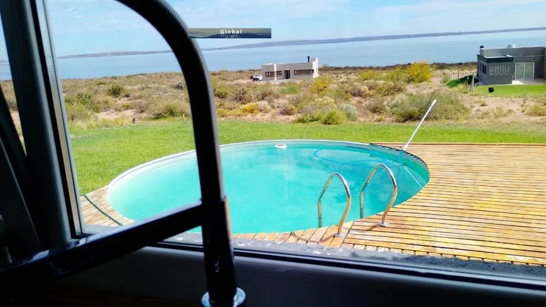 CASA BARRIO LA PENÍNSULA LAGO MARÍ MENUCO, NEUQUÉN PATAGONIA ARGENTINA