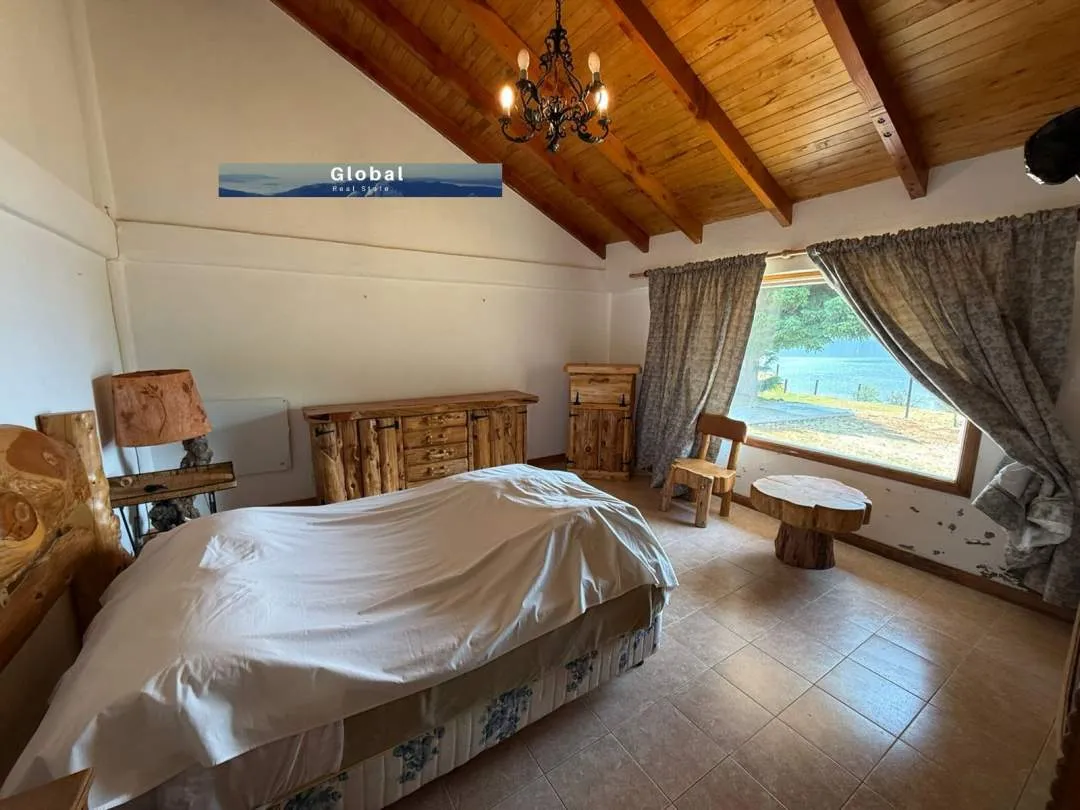 FABULOSA CASA PLAYA BONITA LAGO LOLOG, SAN MARTÍN DE LOS ANDES PATAGONIA ARGENTINA