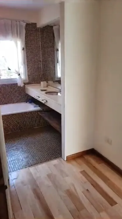 Tres Ambientes Con Balcón Terraza
