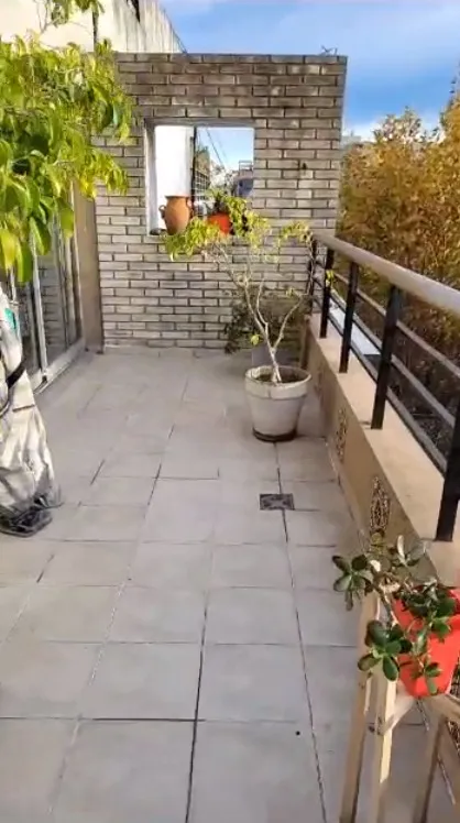 Tres Ambientes Con Balcón Terraza