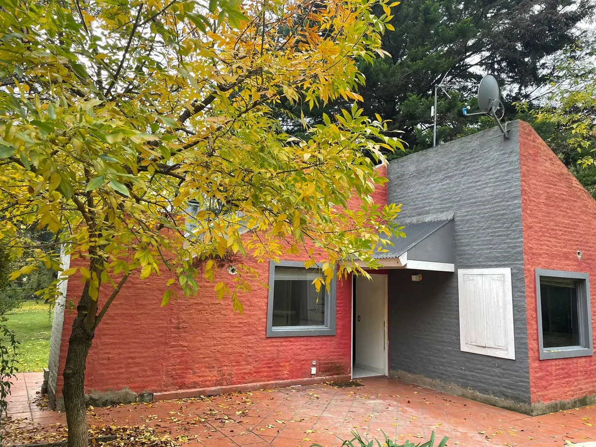 Casa En Venta En Moron En Country Club El Potrero